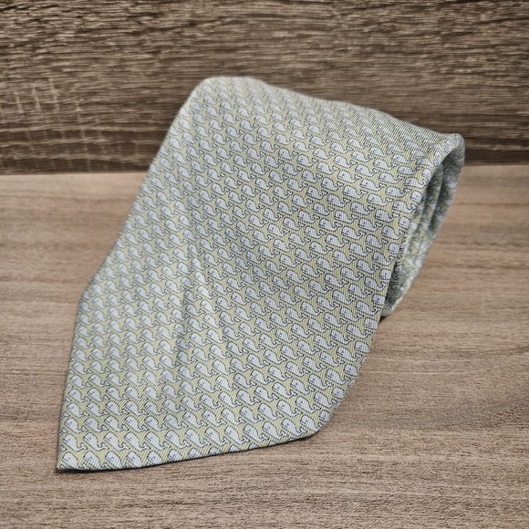 Vineyard Vines Men's Tie Whale Logo Mint Green Satin Silk 3 3/4" (W) x 60"‎ (L) - Picture 1 of 4